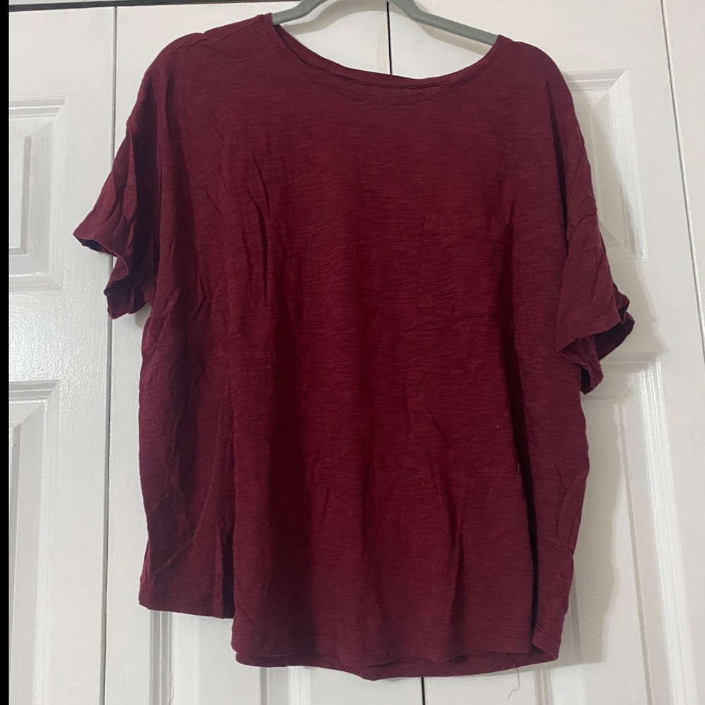 Old Navy tshirt